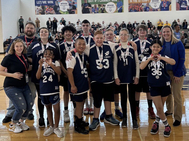 SylProjectUnify's tweet image. Congrats to our Project Unify athletes for their second place finish in the Special Olympics State tournament. Way to go Trevor, Francisco, Kilani, and Liam 🥈👏🏽