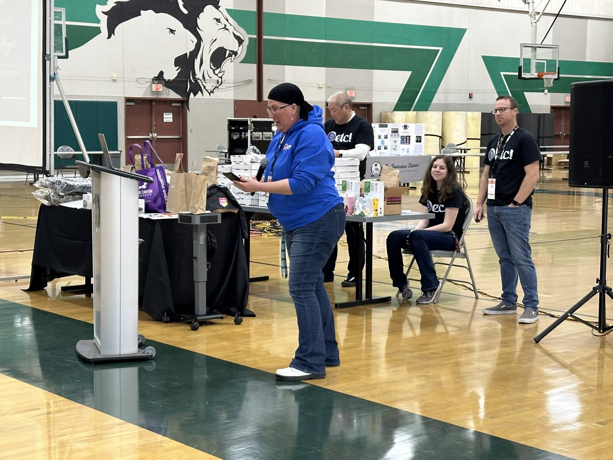 CentralCalifCUE's tweet photo. Recognizing @MarshallBeyer29 and @RemScience for their great contribution to #CCCUE at #SpringETC https://t.co/IsGEc4eOeM