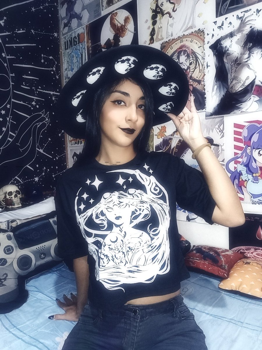 GothicVampi's tweet photo. 🤍 Poco a poco 🤍

🤍 Top y Sombrero: @RestylePL

#onlyfans #gothicgirl #gothgirl #gothic #gotica #restyleclothing #dark #restyle #vampire #alternative #alternativegirl #wicca #witch #vampira #vampi #occult #diosas #ink #aesthetic #sexy #worldgothicmodelss #loadolls https://t.co/X6SaLr0tQv