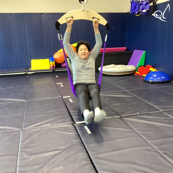 Swing time! #merlindayacademy #therapyprogram #specialeducation #avondale #therapy #pediatrictherapy #schooliscool #skillbuilding #therapeuticgym #therapygym #chicago #education #school #therapy #grossmotor #grossmotorskills #motorskills #therapyswing #therapeuticswing