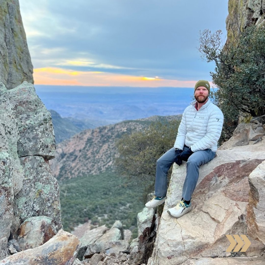 frontlinemh's tweet photo. Meet Christopher Torres, PA-C, MAPS, with us since 2022. He served for just over 20 years, was deployed 5 times, 3 as a combat medic and 2 as a PA.

#teamfrontline #leadfromthefront #frontlinemobilehealth #weremadeforthis https://t.co/8jfaw79Qif