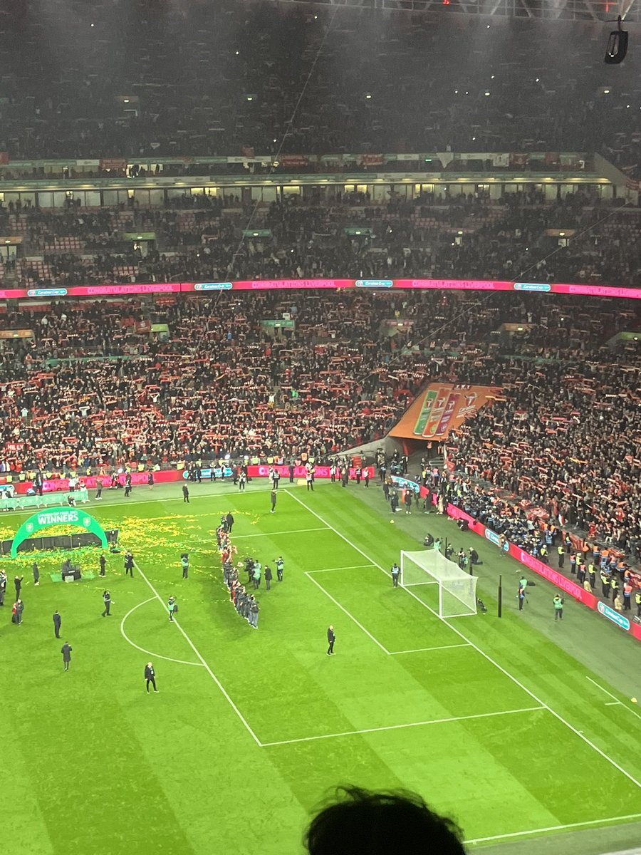 M A T T H E W tweet media