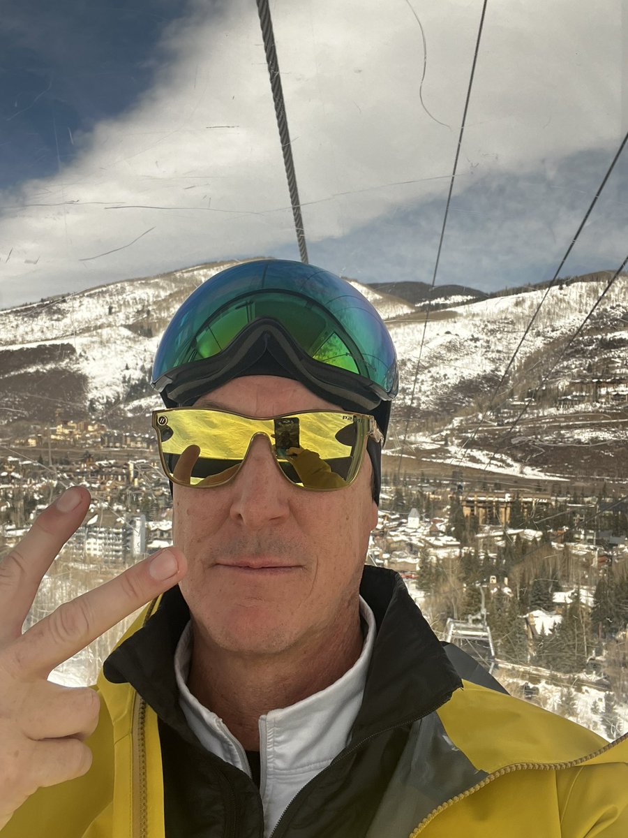 JamesCHuff68's tweet photo. Day 24. #vaillife. https://t.co/zC3Qn1eUvz
