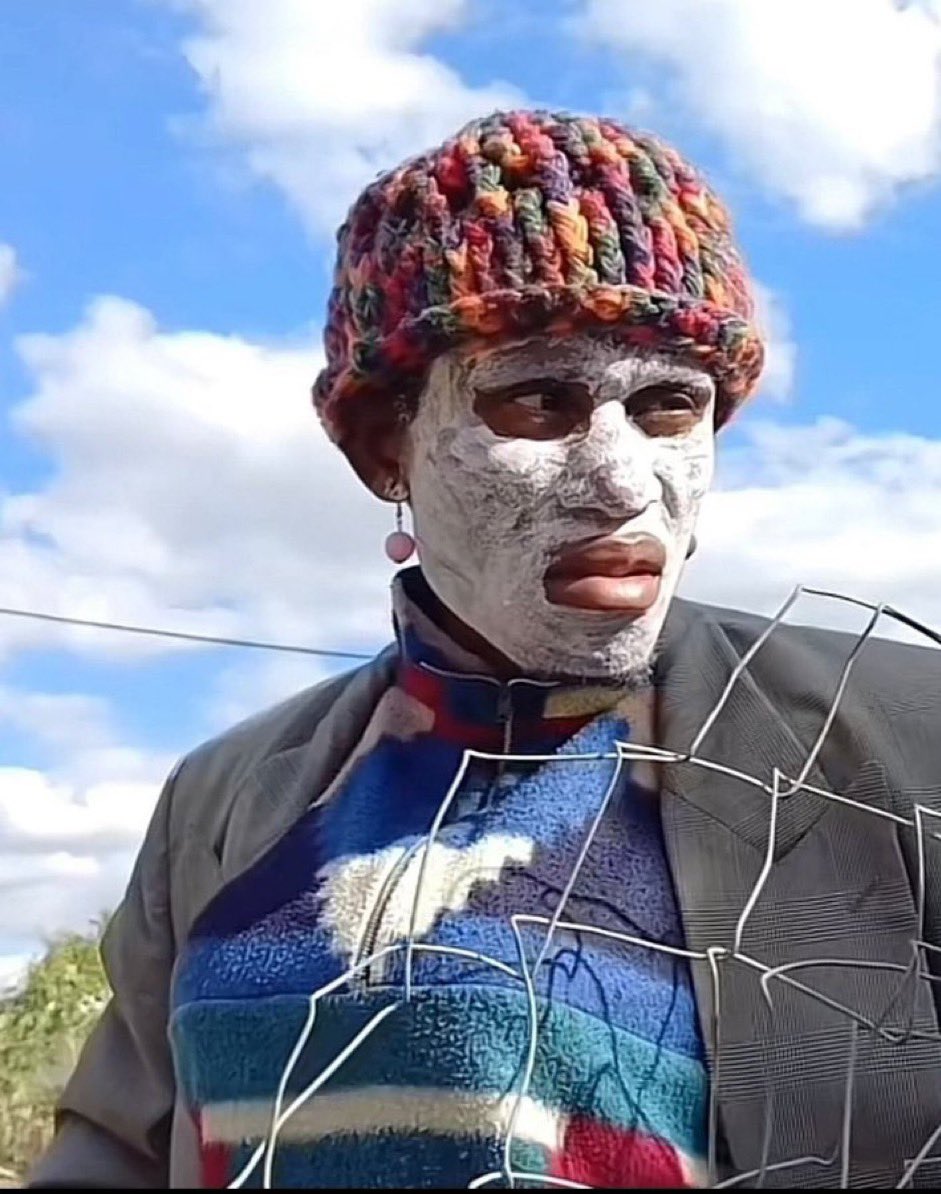 Kaizer Chiefs should b sold... Angeke phela let us nt hv a team once... This is nonsense 
 #kaizeChiefs
#iBlewit
#useless
#Mfundo Vilakazi