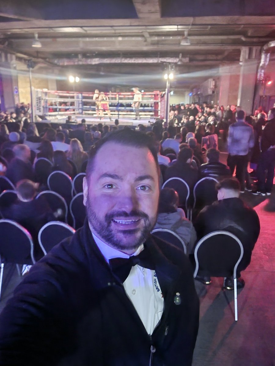 Last night I refereed in the closest event that can be #FightClub, but I can't tell you about it because I'll be breaking the first rule 🥊 #ProBoxing #Referee