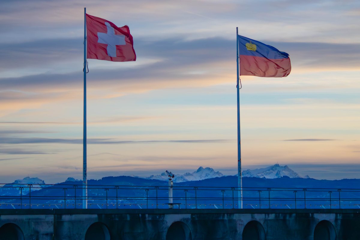 #Saentis-Blick von der Hafenpromenade auf der Insel #Lindau.