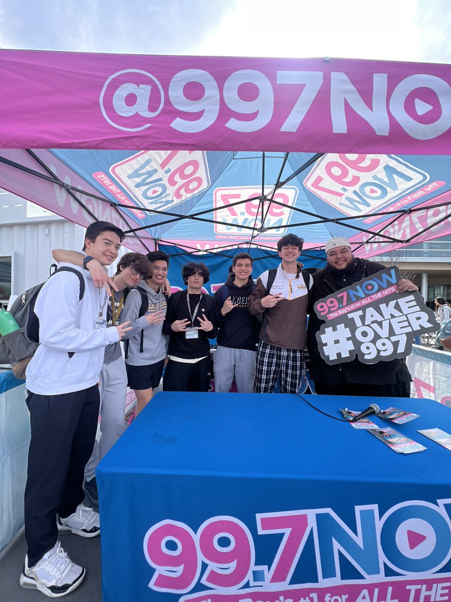 thebigreidshow's tweet photo. Hella fun #TAKEOVER997 at Saint Francis! They always show love and the energy is CRAZY!! #bayarea https://t.co/bpNH9RUejv