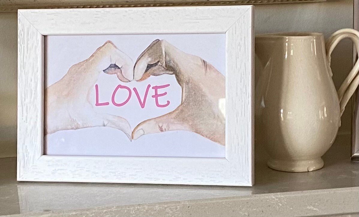 I can personalise this heartfelt original watercolour framed print of Hands making a Heart for you for any occasion #shopindie #UKCraftersHour #MothersDay cardsbymormorjan.etsy.com/listing/165687… #CraftBizParty #MHHSBD #SBS #SMILEtt23