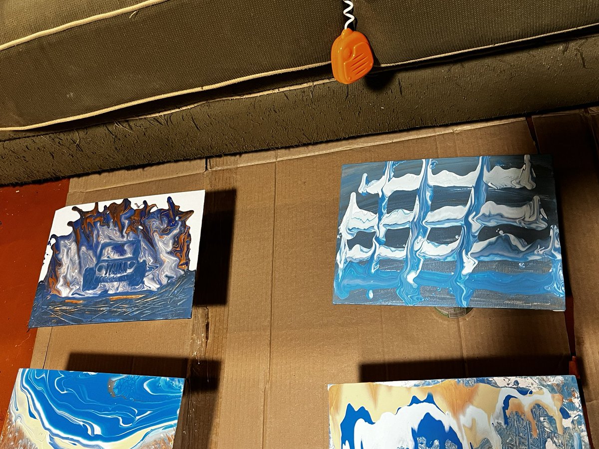 Craft time at the Fitzgerald’s with a paint pouring kit!