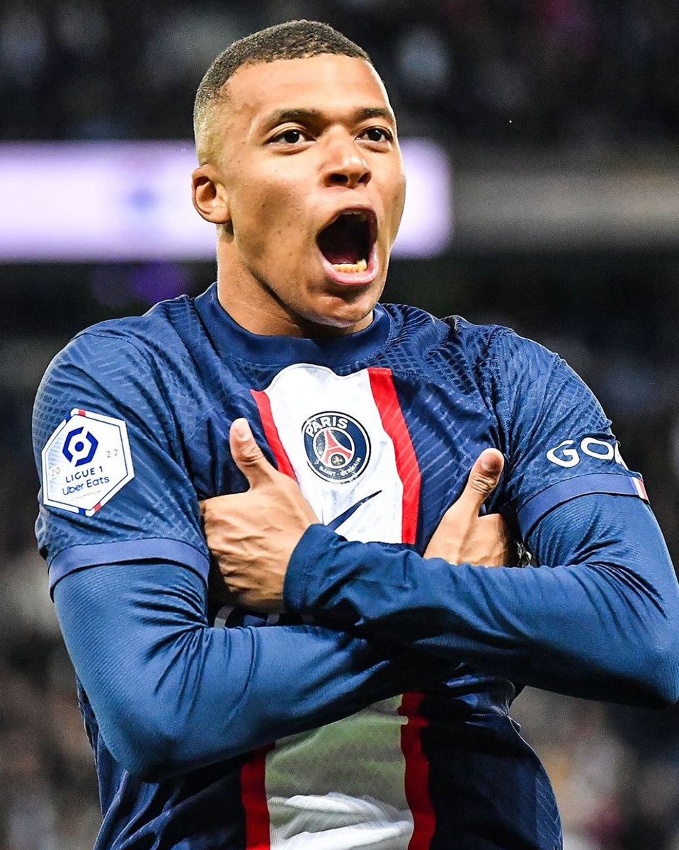 🚨 Luis Enrique when asked why he decided to sub Kylian Mbappé off.

“Sooner or later, at some point, we have to get used to playing without Kylian Mbappé”.