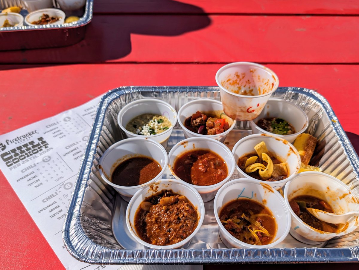 zvm's tweet image. Outdoor chili cookoff in Iowa in February? Let's go!