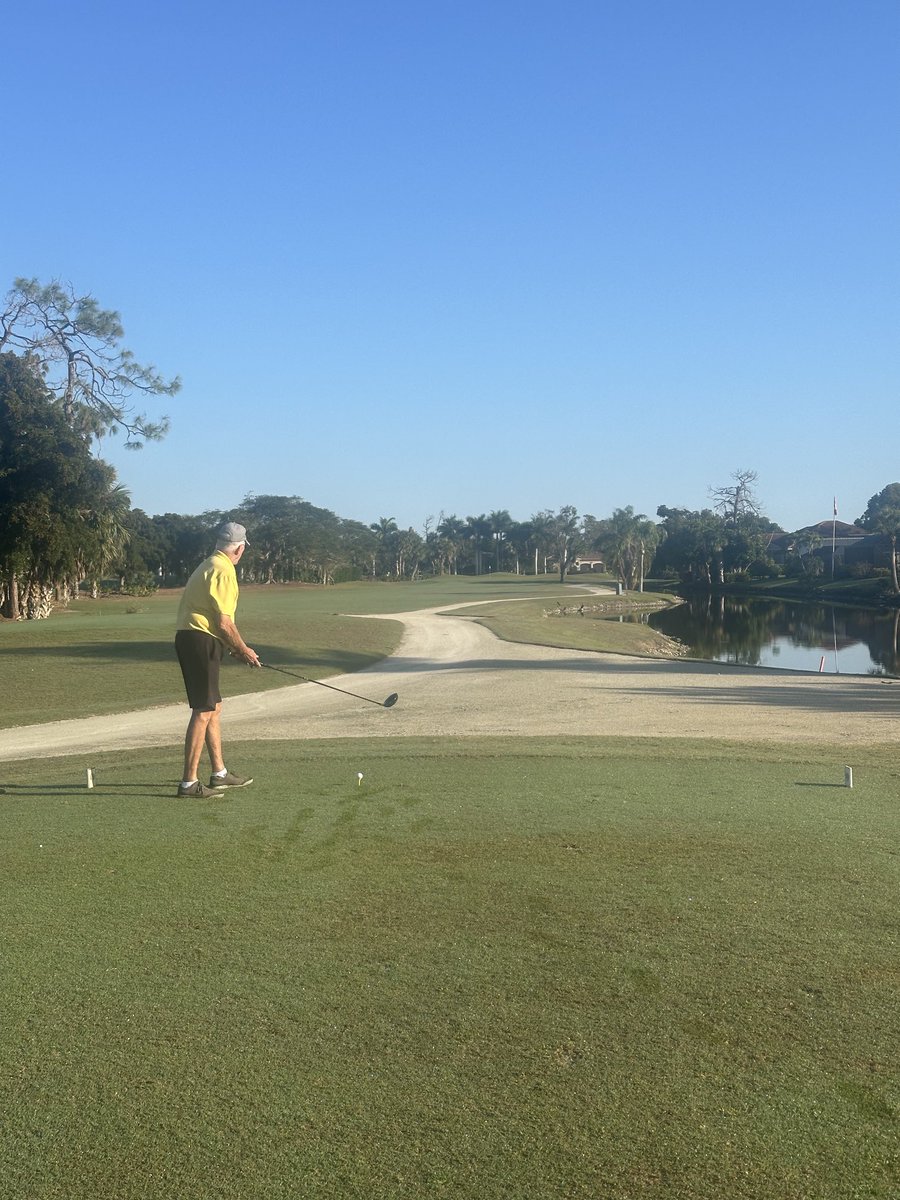 BillStoufer's tweet photo. Fun weekend.  Got to go Kayaking with Gina and saw dolphins, manatees and iguanas on Friday.  Played an early morning round with my Dad.  Great times. https://t.co/eVAUxXQPwj