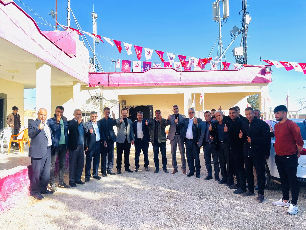 Dogudan batiya ilçemizin her yerinde gönül gönüle 
El ele sevgiyle daha güzel bir akcakale icin #YenidenRefahPartisi <a href="/yalcinkayamehmt/">Mehmet YALÇINKAYA</a>