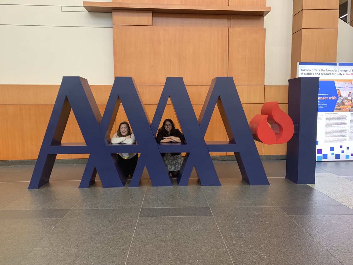 Dr.Tuttle and Dr.Shrikhande couldn’t pass up this photo op! ⁦<a href="/UR_Med/">UR Medicine</a>⁩ #AAAAi