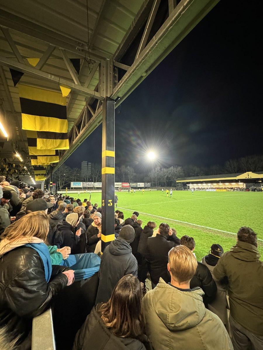 Groundhoppen in Berchem, Antwerpen. 

Berchem Sport - Racing Mechelen: 1-1. Een vierluik. 

Zaterdag 24 februari 2024.