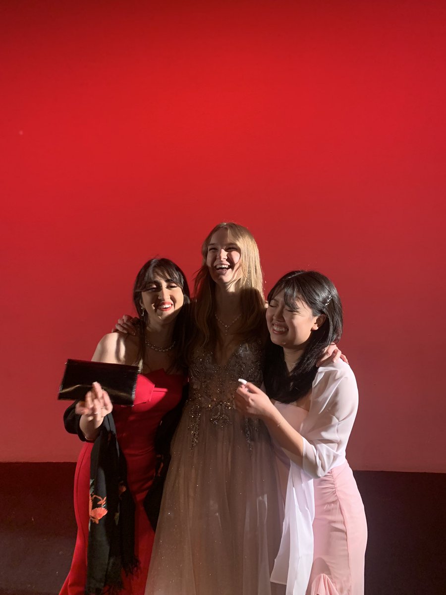 hanzedzombie's tweet image. CU Esports Award Show was a mission accomplished!

Huge thanks to @EvnEssnce , @EsportsCarleton , and @RedBullCanada for putting so much faith and time into my vision.

So much love for my friends for supporting me every step of the way 💗

We’ll see you next year! #CUWIN