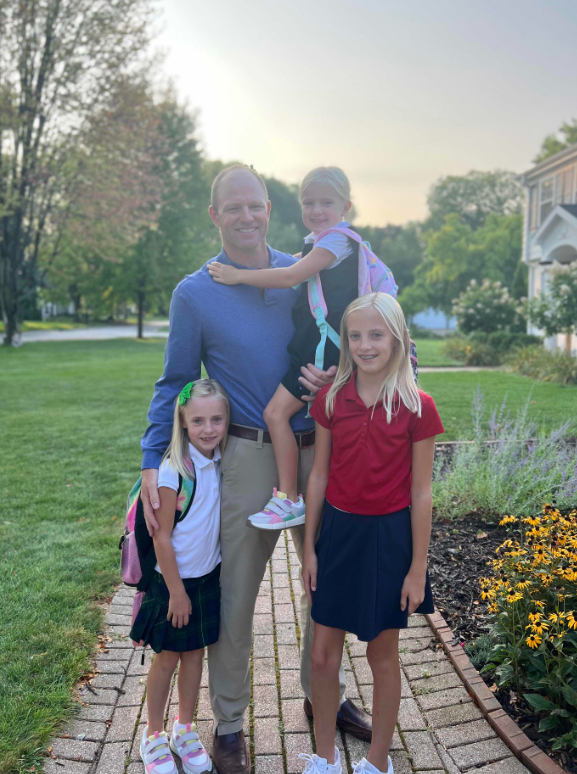 Want to recognize this year's Carson Bird Award recipient, Robert McMenomy '06. 

Robbie, thanks for your message to the team. The entire Bolt Brotherhood stands with you and Megan during these difficult times and we admire your grit and determination. 💙