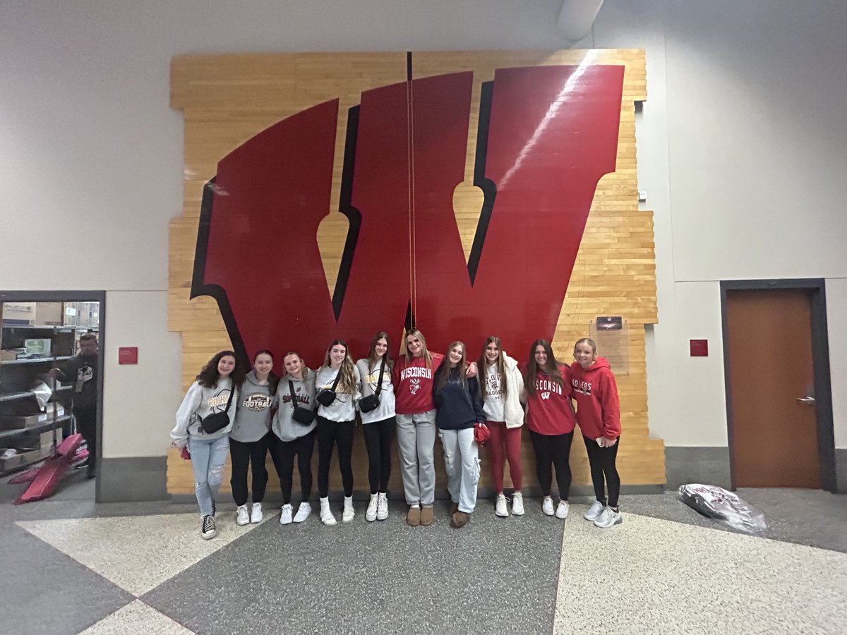 coach_seyller's tweet photo. Had a blast with the RB ladies watching the Wisconsin/Purdue game!! #RBFAMILY https://t.co/Ts2qdR5VY4