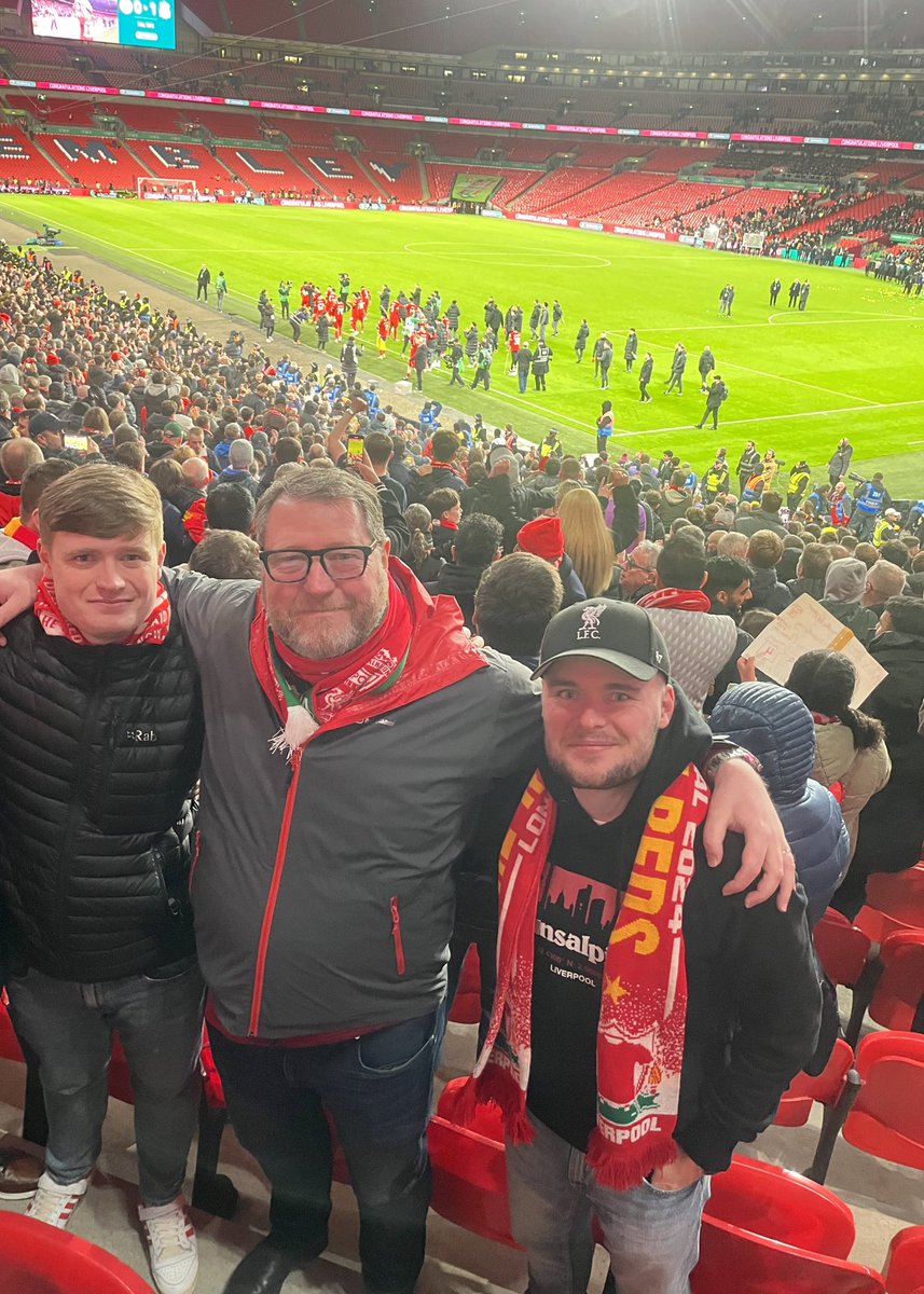 Jmartin96's tweet photo. What a day the 23’s won the cup https://t.co/WlebgaSEBW