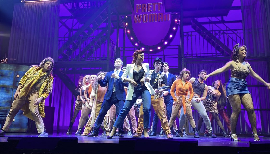 rdelvado's tweet photo. 🎭🎼 @prettywoman_elmusical 🎼🎭 @rogerberruezo @cpradosactriz #pedromartell @erikableda #natansegado @sergioaeb #prettywomanelmusical #prettywoman #prettywomanthemusical #musicaltheatre #musicales #madridteatro #madridmusicales https://t.co/8mdhkbPztk