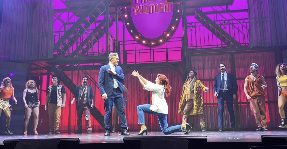 rdelvado's tweet photo. 🎭🎼 @prettywoman_elmusical 🎼🎭 @rogerberruezo @cpradosactriz #pedromartell @erikableda #natansegado @sergioaeb #prettywomanelmusical #prettywoman #prettywomanthemusical #musicaltheatre #musicales #madridteatro #madridmusicales https://t.co/8mdhkbPztk