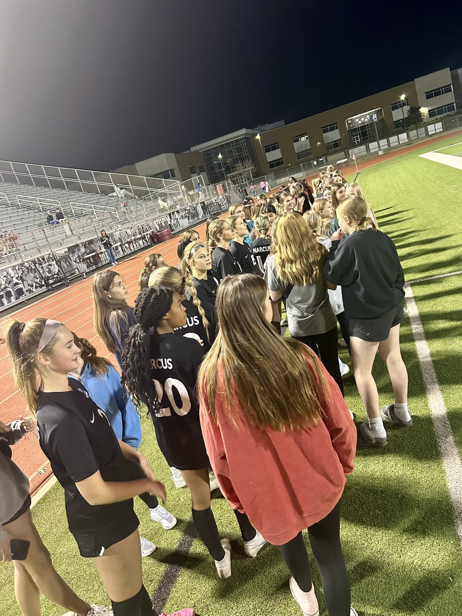 Thank you to our 6th, 7th, and 8th graders from Briarhill, Downing, and Lamar who joined us for middle school night on Friday! ⚽️❤️