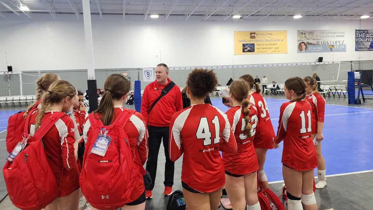 SophiaAnthony26's tweet image. 16O Cardinals went 4-1 this weekend, falling to the #MEPL UNDEFEATED COA Gophers who have an impressive 17-0 series record! Amazing work @MuncianaINDY Cardinals, so proud of our growth! 
#VB #Volleyball #DS #classof2026