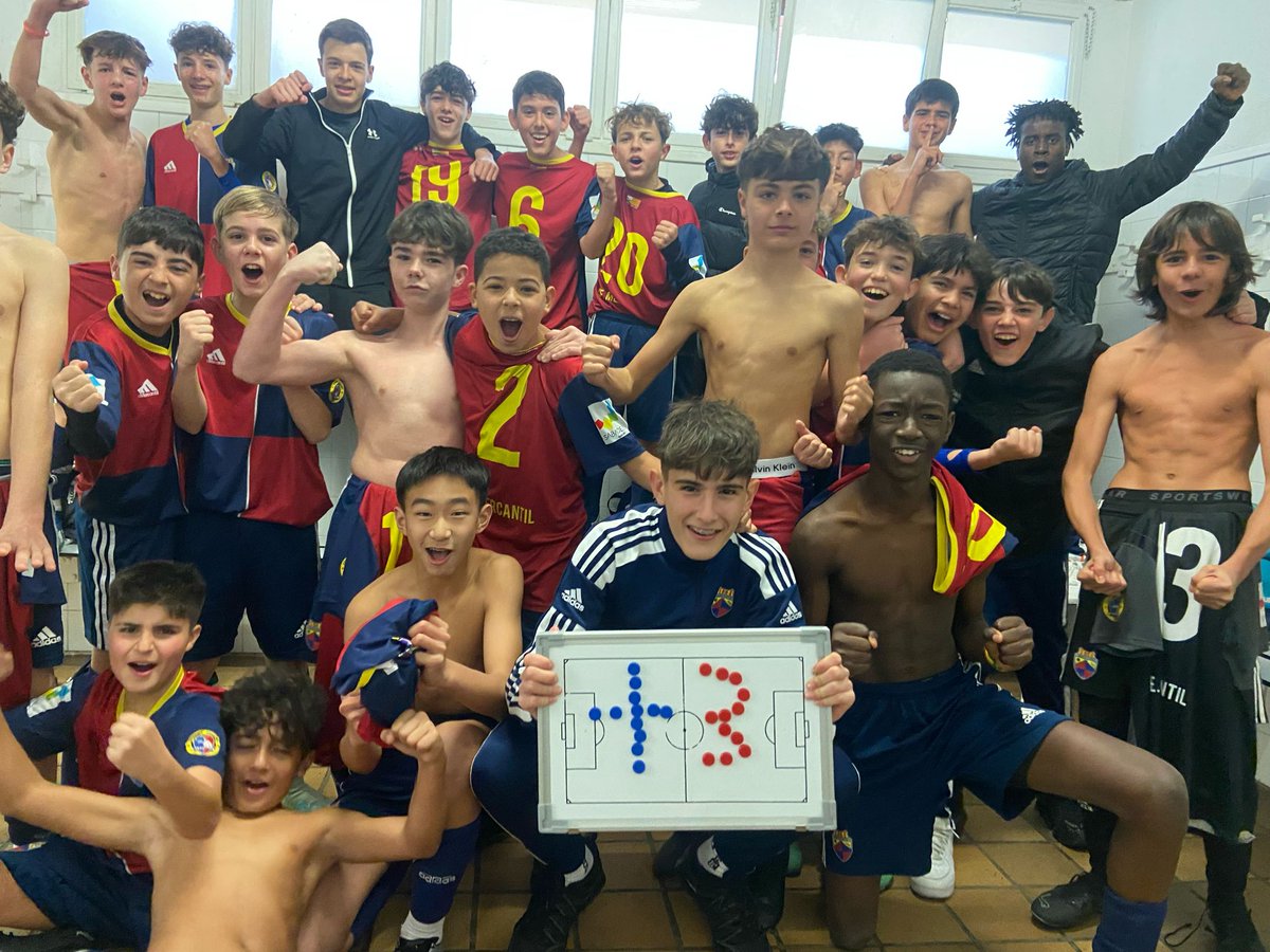 CEMercantil's tweet photo. 🔴🔵 INFANTIL "E"
🔵🔴
🏆2a Divisió
@CEMercantil 3 - @planadeuroureda 2.
⚽️ Alex Ambite
⚽️ Alex Redondo
⚽️ Moha
#CEMInfE https://t.co/hu3stTXktz