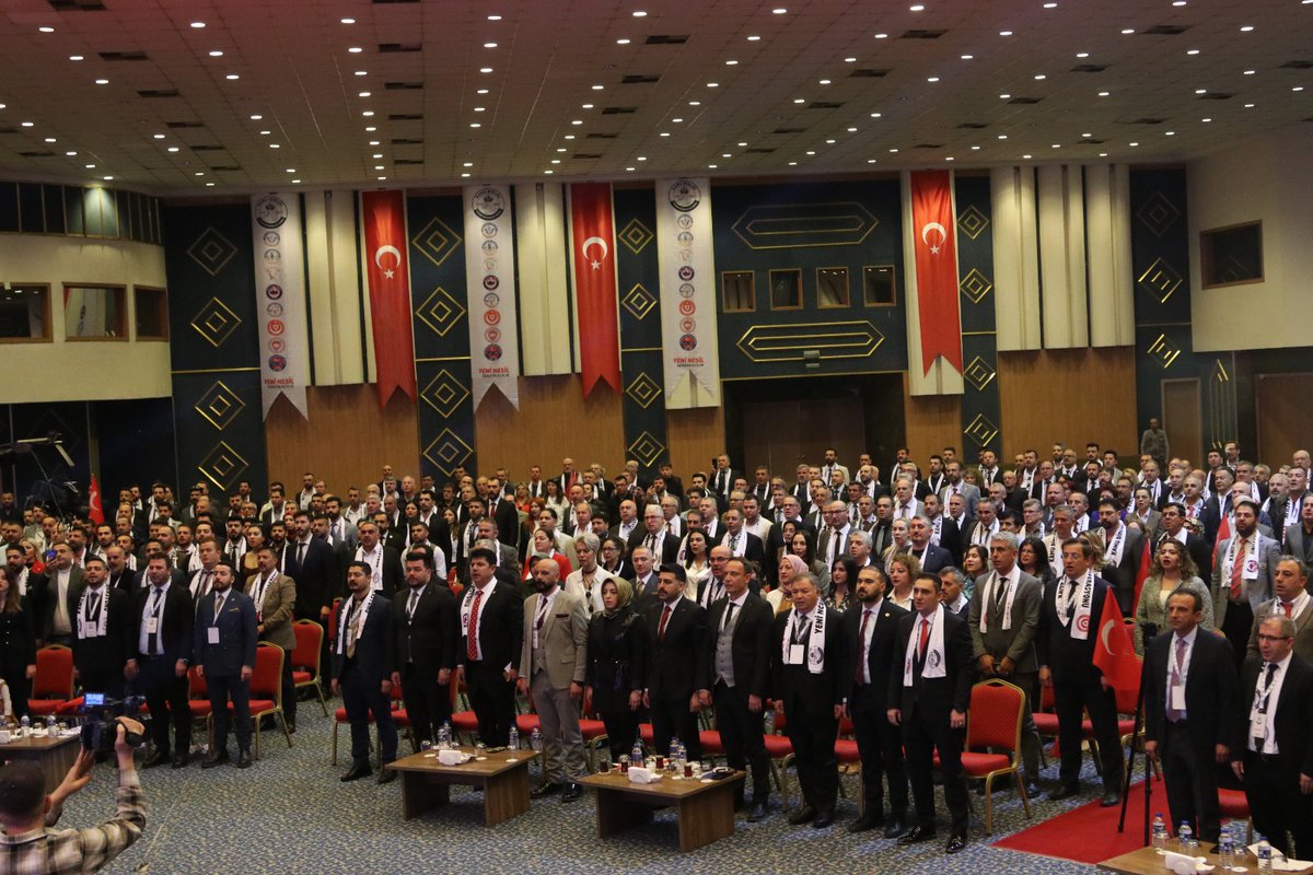 Kamu Birliği Federasyonu 1. Olağan Genel Kurulu 25 Şubat 2024 Pazar Günü Gerçekleşmiştir. 
Gerçekleşen Genel Kurul İle Bağımsız Dost ve Kardeş Sendikalarla Güçlü Yarınlara . Kamu Birliği Federasyonu! 
#kamubirliğikonfederasyonu #teçsen #bizgeliyoruz  #ankara