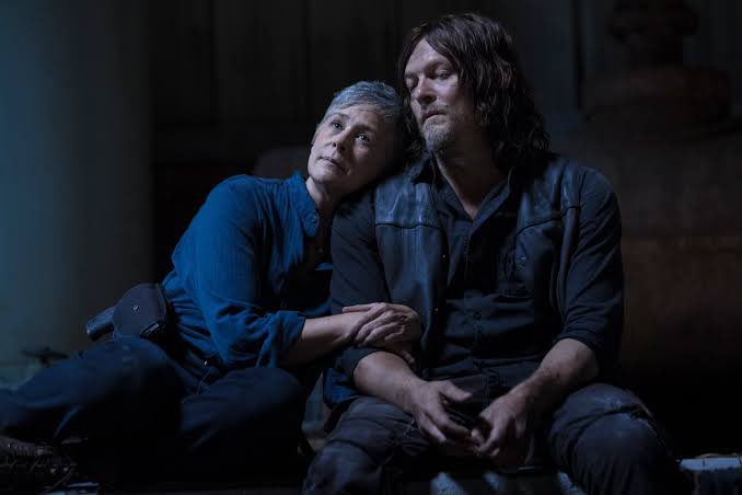 If these two don’t get together in Season 2, I’m gonna scream!! ❤️❤️❤️❤️ #TWDDarylDixon #TheBookOfCarol