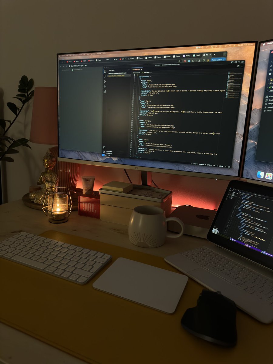 codingbeary's tweet image. Was this close 🤏 to letting procrastination take over, but hey, pushed through, and now I'm here, grinding away on my new project. 🤓💻