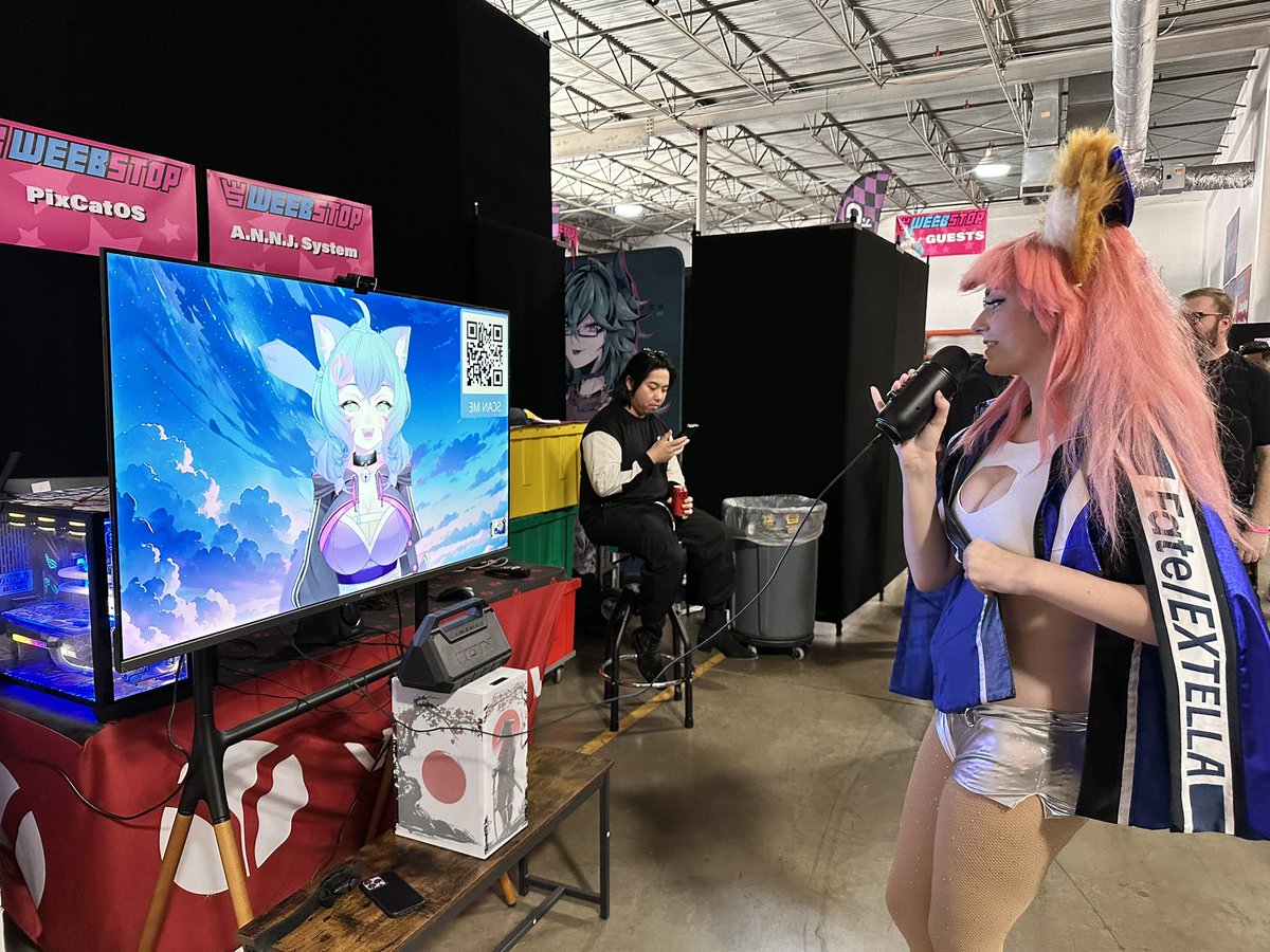 hyreina_VT's tweet photo. What a wonderful time at #weebstop 🖤 thank you so much for coming to see me! This was a real special experience 🥲 https://t.co/eVqfNd9mRs