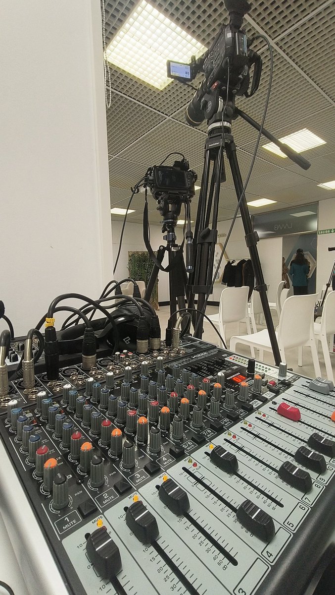 <a href="/Imgenio/">Imgenio</a> <a href="/laaab_es/">Laboratorio de Aragón [Gobierno] Abierto ▪︎ LAAAB</a>  Nuevo ciclo de charlas con streaming en directo