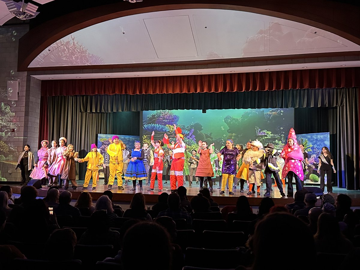 Edison’s Finding Nemo Jr. was incredible! Congratulations to cast, crew and directors—especially the number of Team Exclaim students and my Eagle Circle partner, Mrs. Henderson!!!

<a href="/EdisonMusicDept/">Edison Music and Theater</a> <a href="/lyons_barton/">Erin Lyons-Barton</a> <a href="/EMSKowalchukAP/">David Kowalchuk</a>