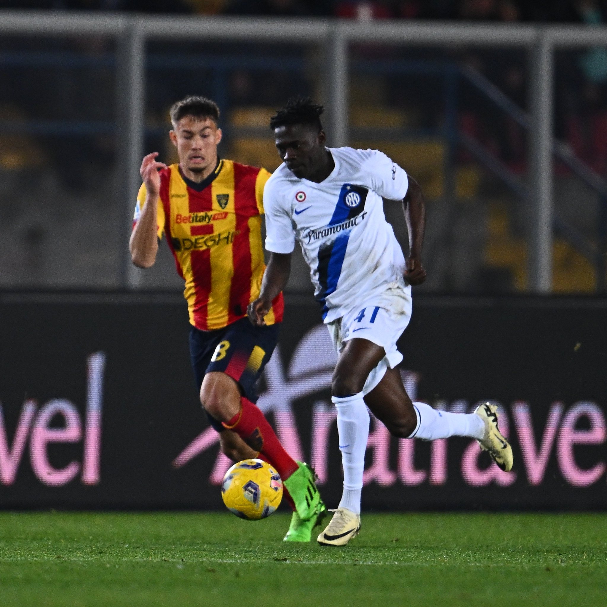 インテル・ミラノ F.カンナバーロ 17番 アドリアーノ10番 インテル・ミラノ F.カンナバーロ 17番 アドリアーノ10番 - メルカリ