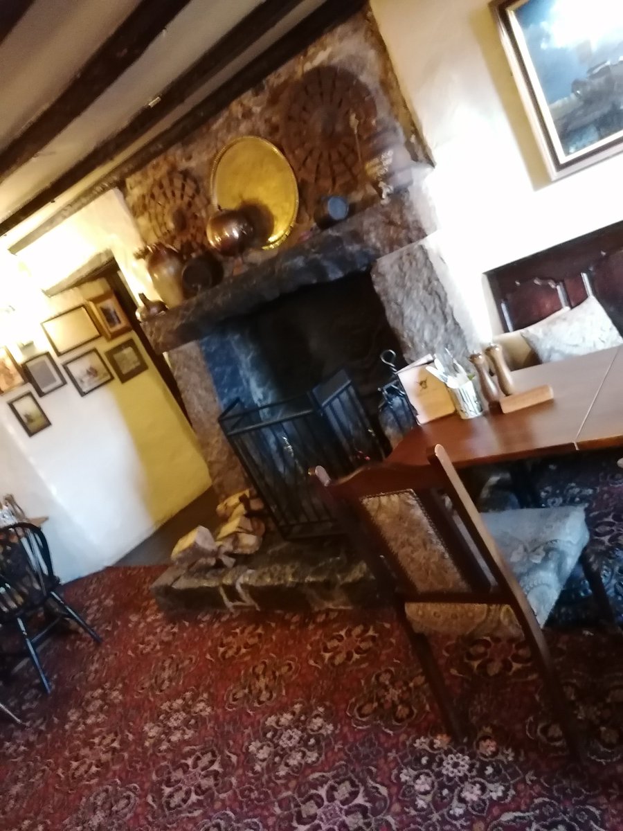 Jamaica Inn on Bodmin Moor it's a tourist trap but totally brill nevertheless 🏴‍☠️