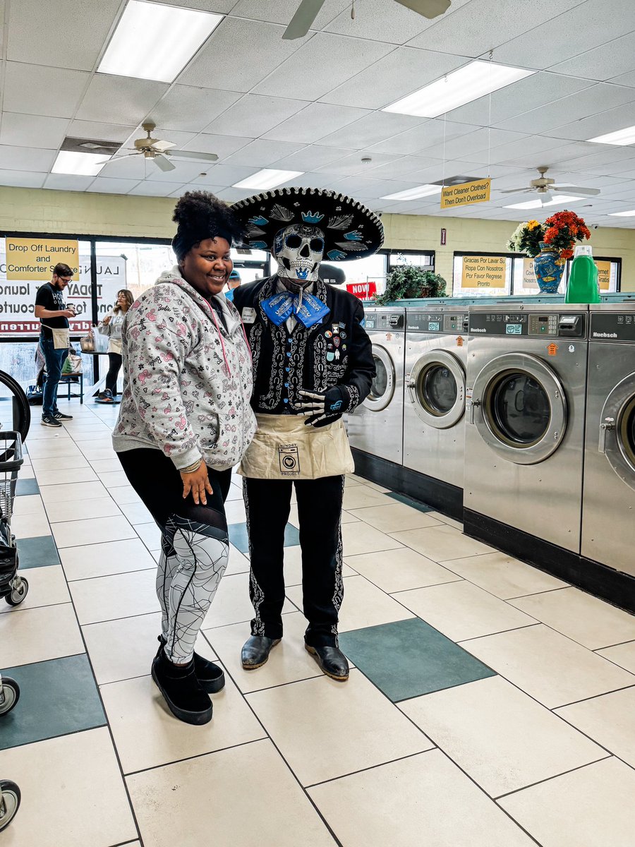 40 families washed 378 loads of laundry today @ our Charlotte, NC #LaundryProject!

It’s all thanks to our amazing #HopeDealer crew including our partners The Tudor Family, <a href="/MintCityColl/">Mint City Collective</a> &amp; Goalkeeper for <a href="/CharlotteFC/">Charlotte FC</a> <a href="/georgemarks_24/">George Marks</a>

📸 <a href="/EasterdayCreate/">Easterday Creative</a>

#SoapAndHope #ForTheCrown