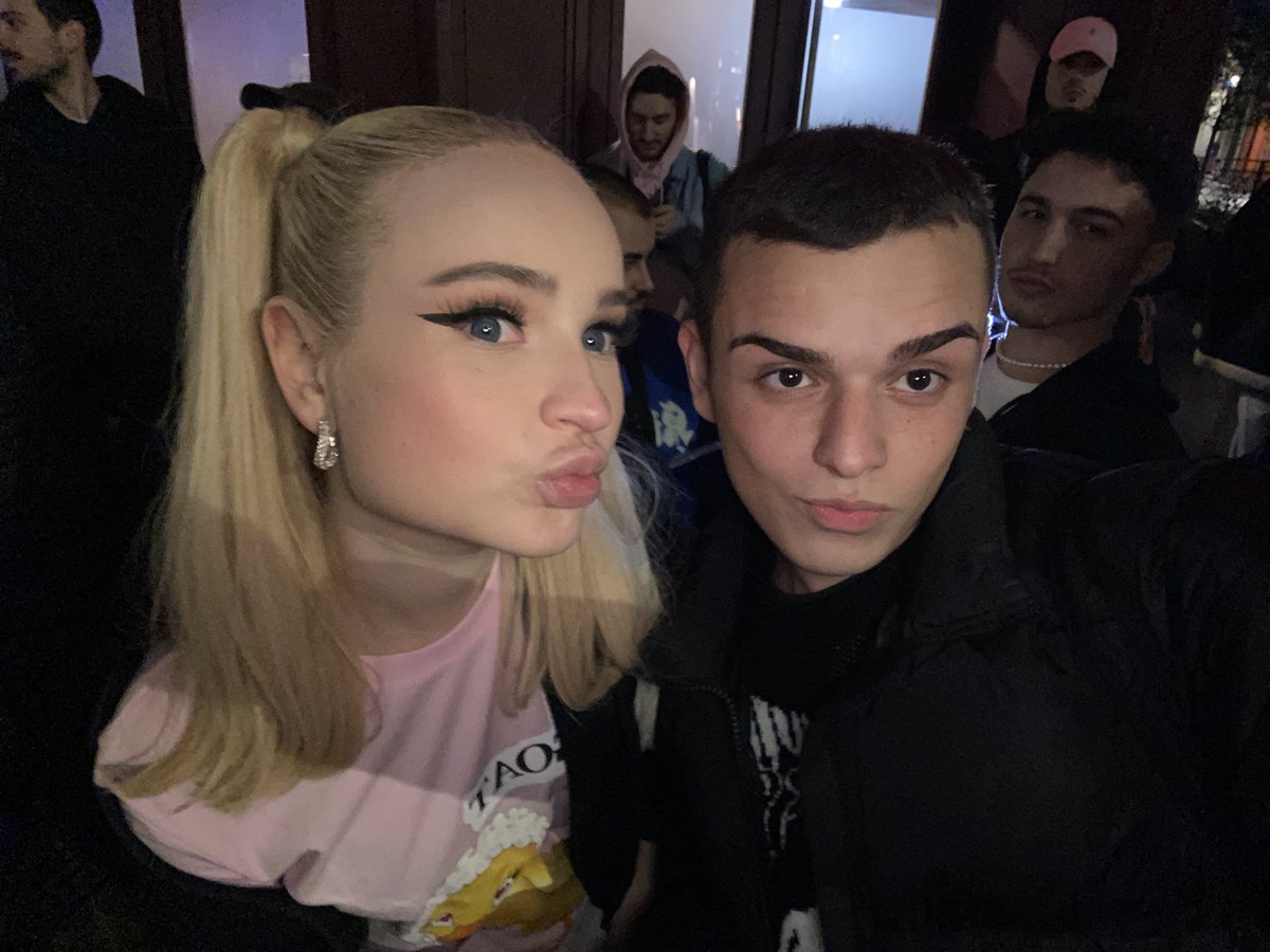 _murdered8's tweet photo. @kimpetras thank you soooo much, I luv u til the end off time 🩷🩷🩷 https://t.co/PeiiUehLlt
