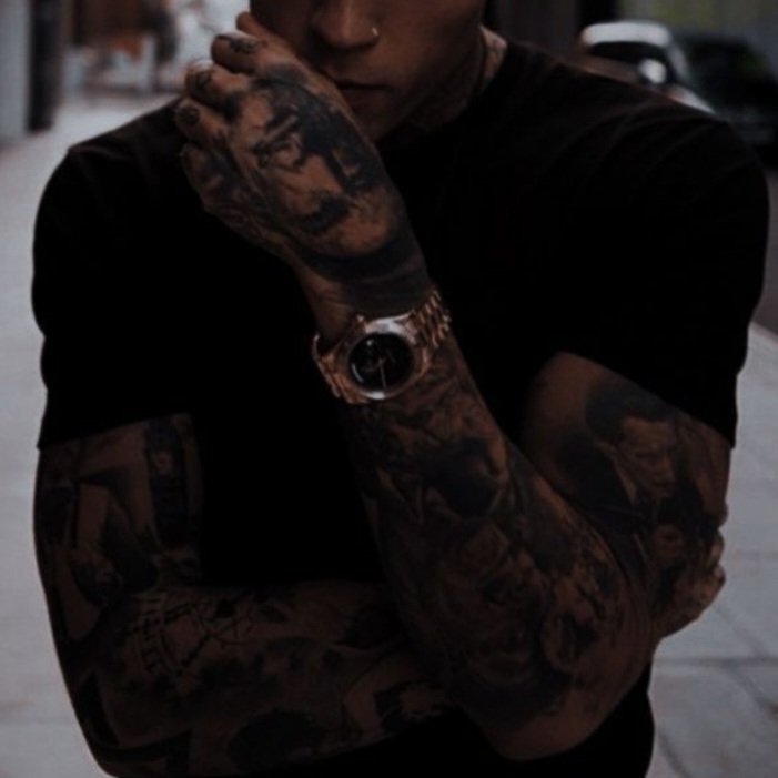 VerbotenRiot's tweet image. My breath just made you quiver. Can you imagine what my tongue will do?

Original character | Tattoo artist | Biker | Fuck around and find out energy | Adult Content | Triggering themes | SLs/banter | MDNI