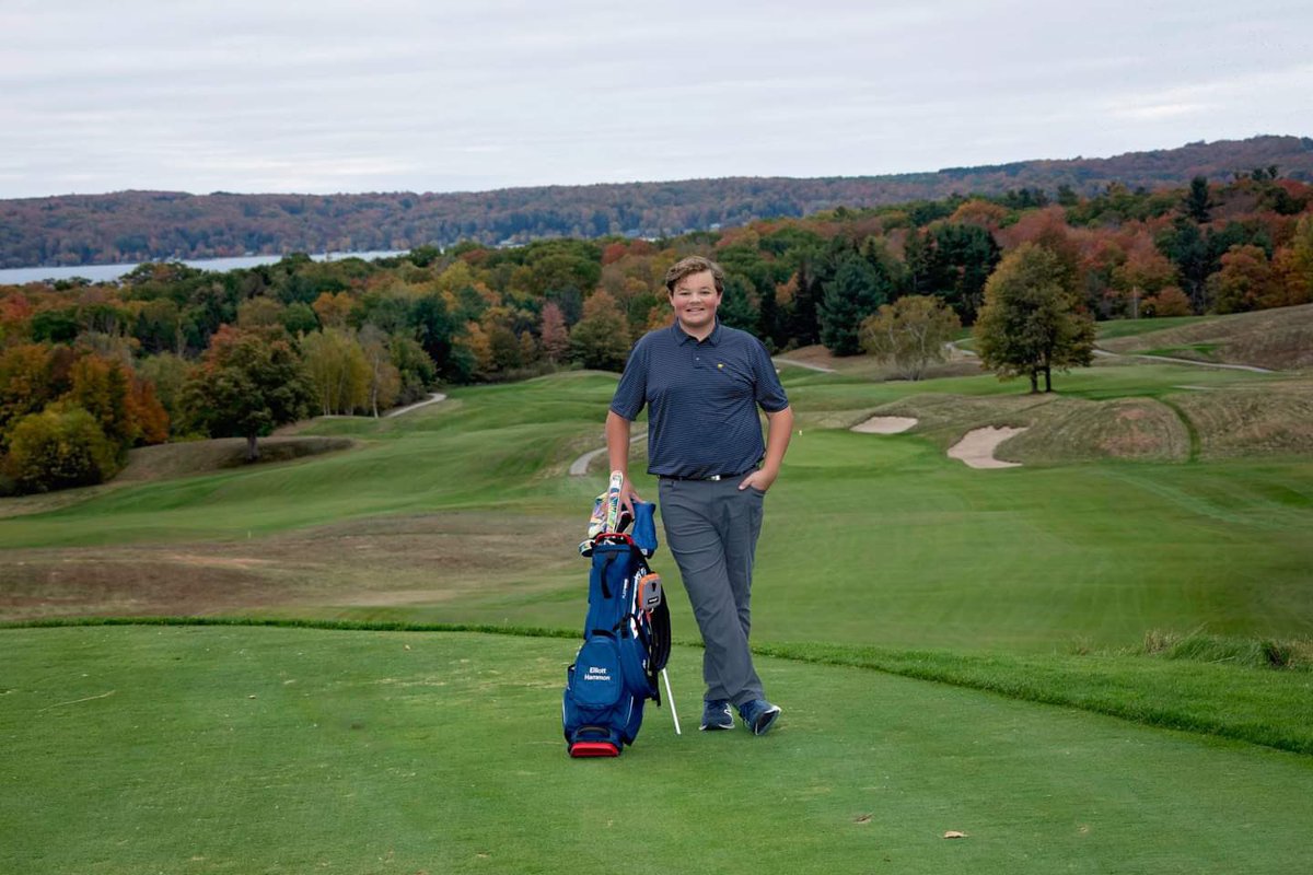 beachLoveM22's tweet photo. Calling on the golf world!!! Our son Elliott is a brain tumor survivor and battles with panhypopituitarism. He’s growing SO fast, catching up for lost time. We can’t find many size 16 Wide golf shoes, xxxl golf gloves, and xxxl golf hats. We’d love some leads or some miracles!!!? https://t.co/6CrSi637b5