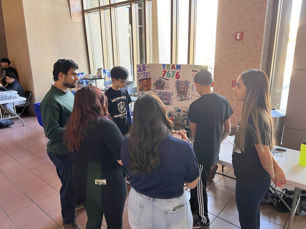 JohnstonMarkA's tweet photo. Congrats to these amazing kids!

At their Regional Championship yesterday, they won Teamwork Challenge AND Robot Skills Champion awards!

They are 1 of 3 middle school teams from west Texas heading to VEX Worlds this year! https://t.co/D5Nkna3ulC