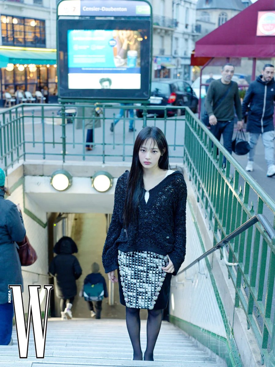 minji pics tweet media