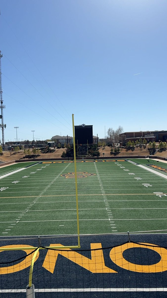 KorynneRoach's tweet image. Thank you to @UCOSoccer  for a great Winter ID Camp today! It was great meeting players and hearing what a week in the fall and spring looks like. Loved touring the facilities, what a beautiful campus. @CoachAmelUCO  for the feedback after camp!