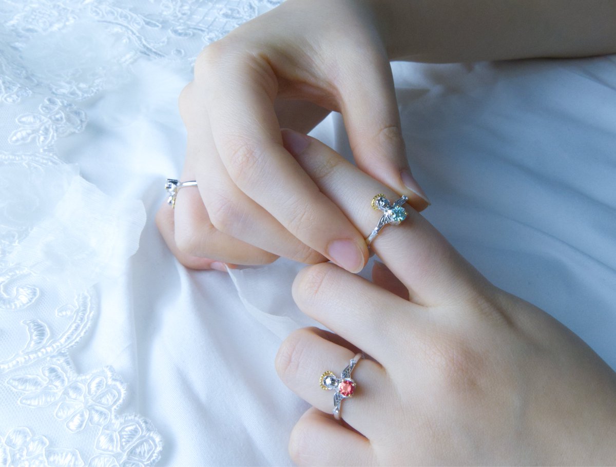 gemaca123's tweet image. #RT 
마카공방의 올 해 첫 프로젝트 
"당신 곁에 날아온 작은 천사 &amp;lt;수호천사 링&amp;gt;"이 공개되었습니다!
귀여운 나만의 수호천사를 만나보세요👼👼
링크속 텀블벅 알림신청 해주시면 너무 감사할 것 같습니다🥹

펀딩 성공 시 rt 추첨 한 분께 해당 펀딩 제품을 선물로 드립니다
tum.bg/TIs81d