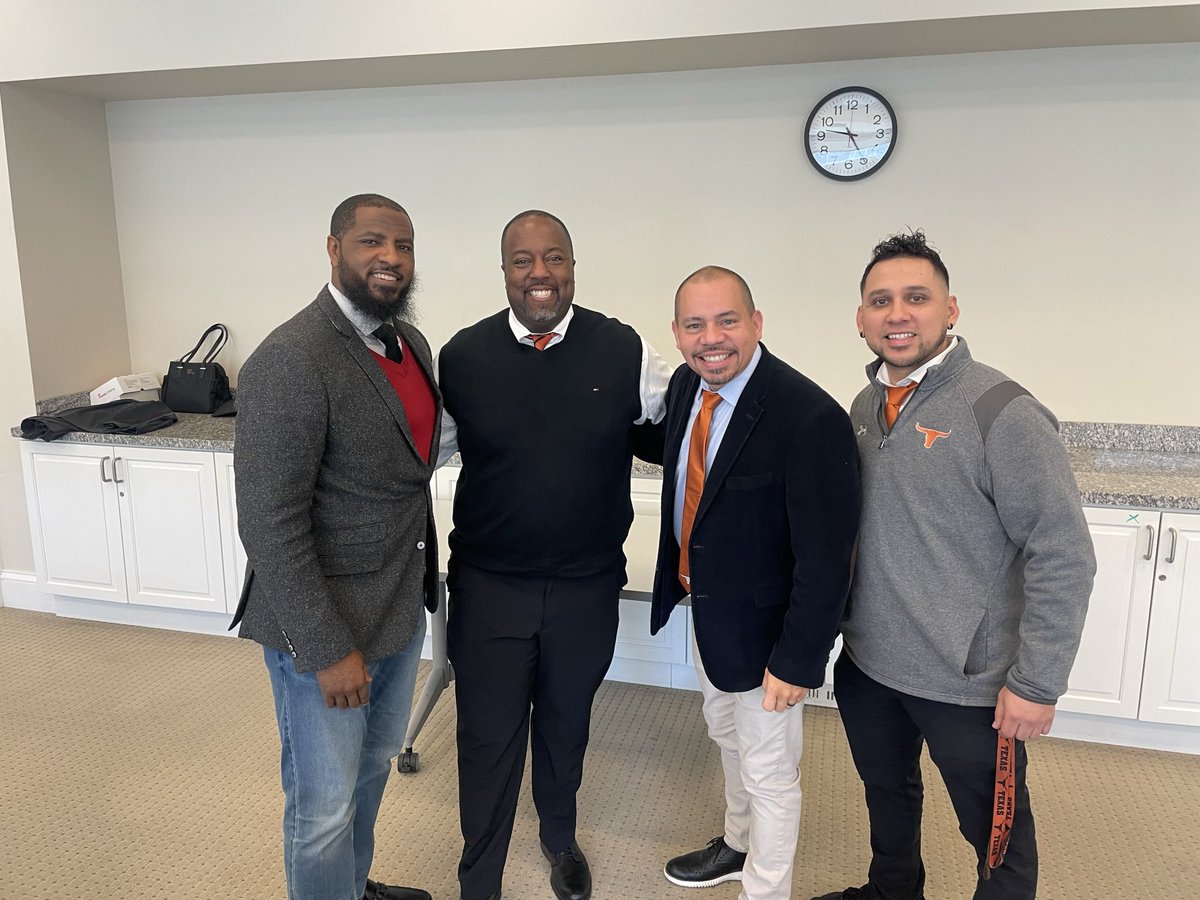 Our high school Distinguished Gentlemen group visiting UGA..#bmmfamily #distinguishedgentlemen #makingmoves #leaders #together