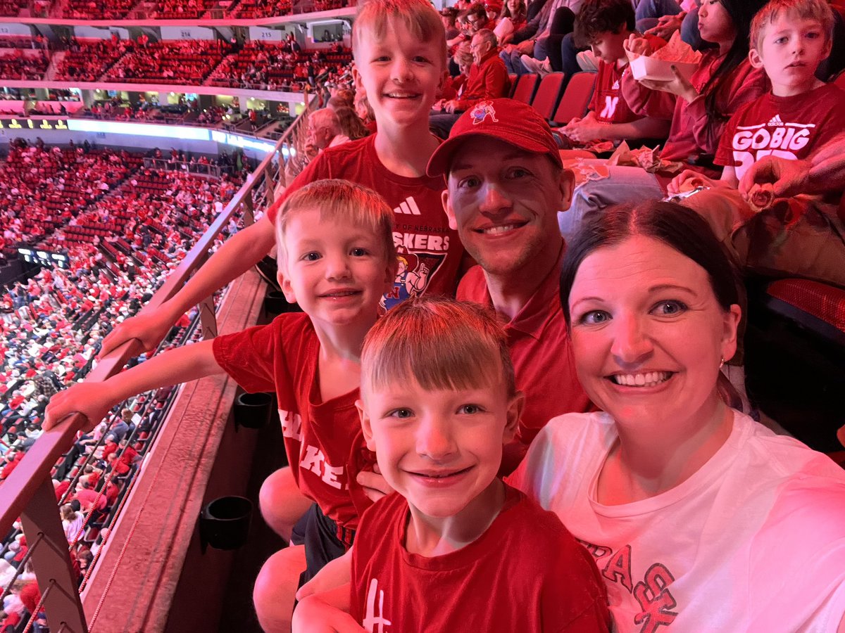 elsie4's tweet photo. @huskers
#huskers https://t.co/RN7Tjs5eqR