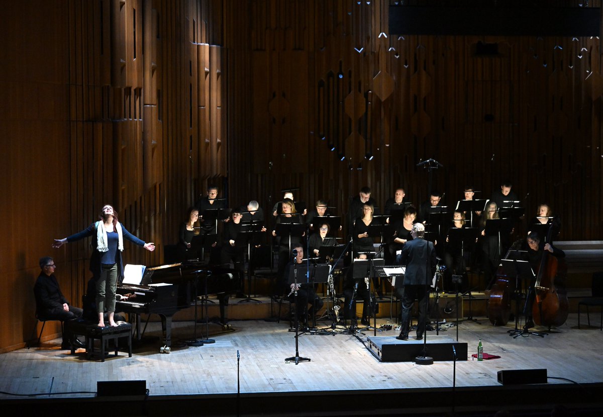 BBCSingers tweet picture