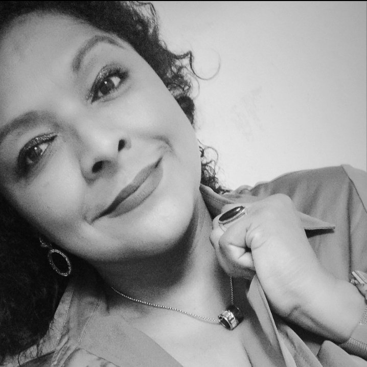 PaolaSmith2812's tweet photo. El cabello volverá a crecer 💪🏽🤗🎗 lo que hoy duele, me hace fuerte 🙌🏽 #soylavoluntariaintensa 🎗💪🏽🙌🏽🙏🏽 #orepormi #venderemos #sinrendirse #laobracontinúa 💪🏽🤗🎗🙏🏽🙋🏽♀️ https://t.co/PFD0pRKrOs