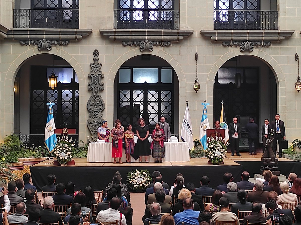 Sandra Cuffe tweet media