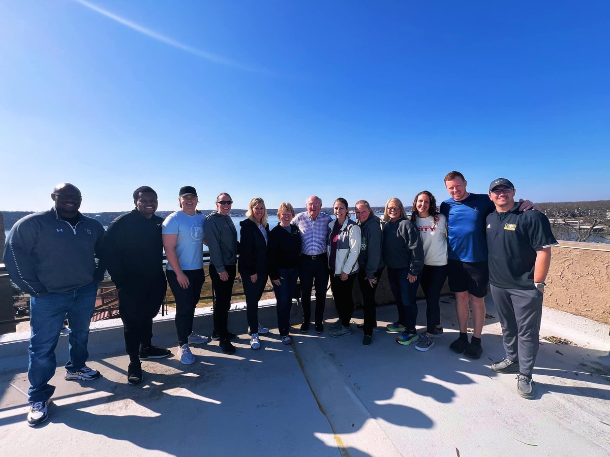 Julie Lueckenhoff tweet media